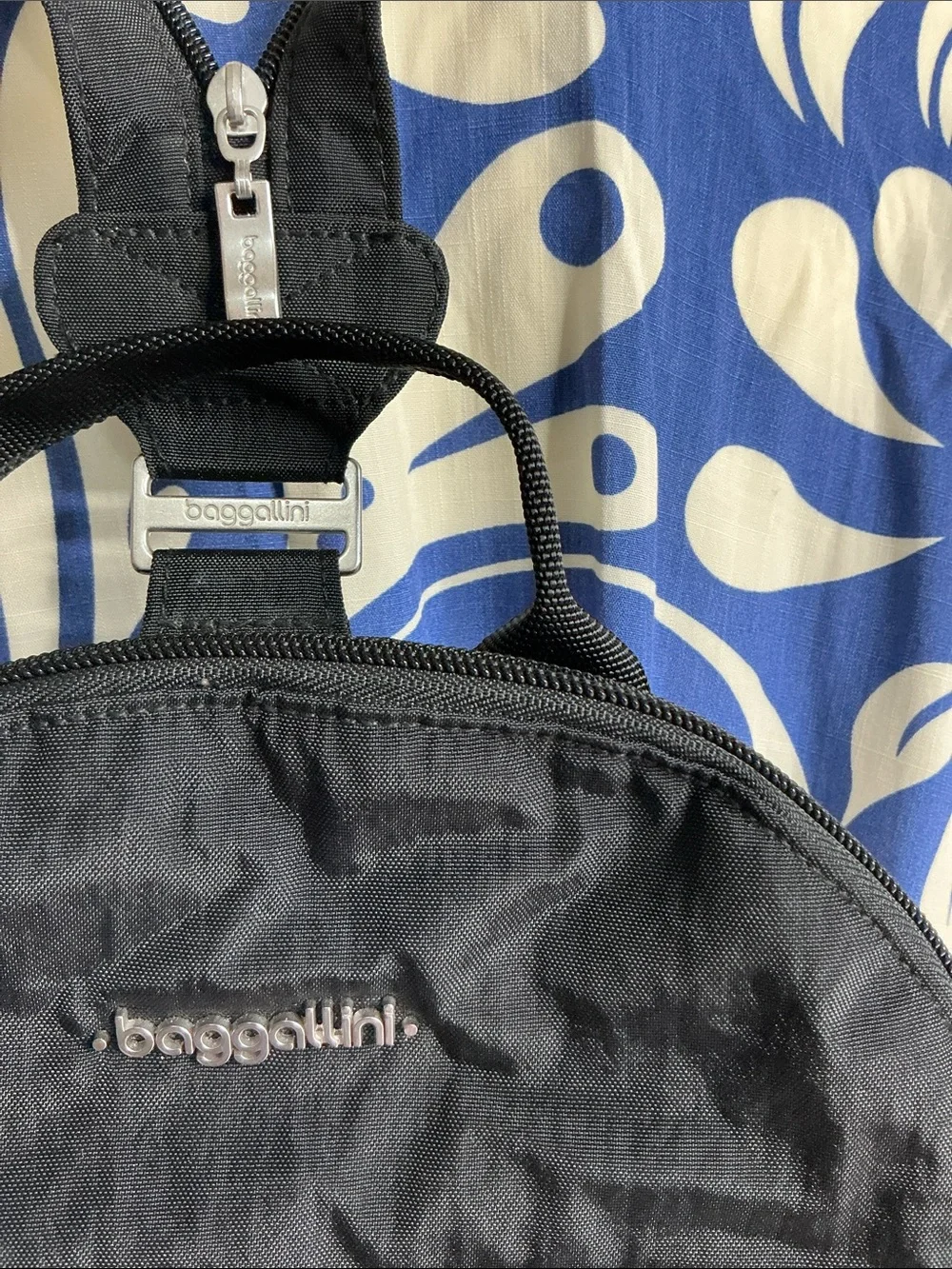 Black Men's Casual Backpack - Baggallini